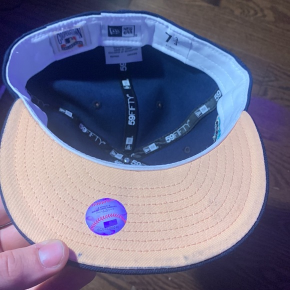 Blue jays fitted hat 7 3/4 - Picture 3 of 3